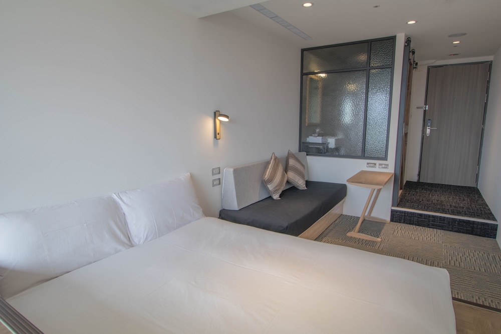 ROOM, DOUBLE BED, PRIVATE BATHROOM