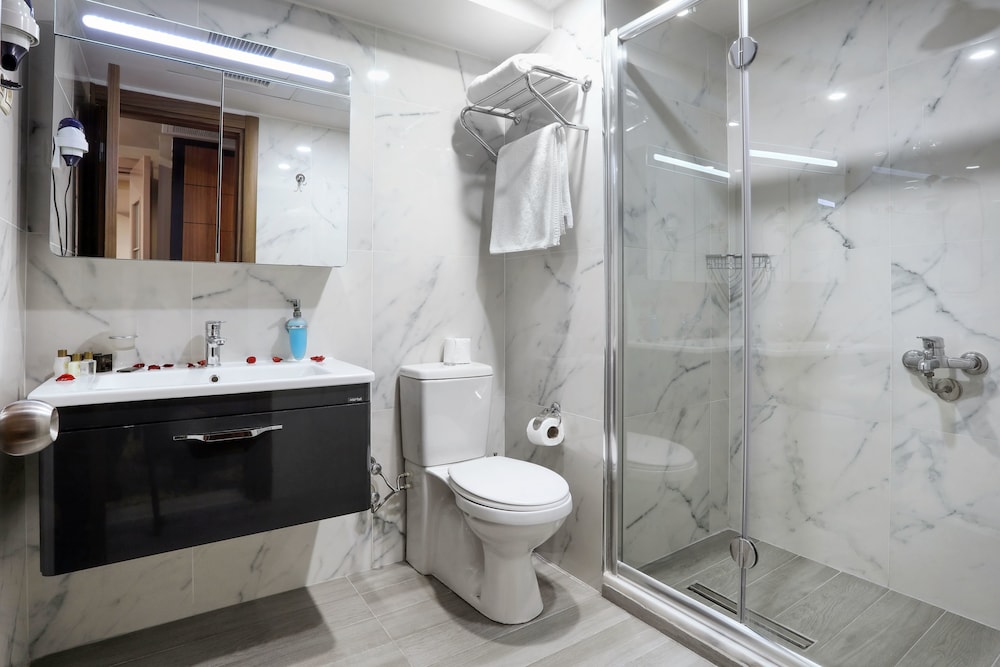 New Balturk Hotel Izmit 71/73