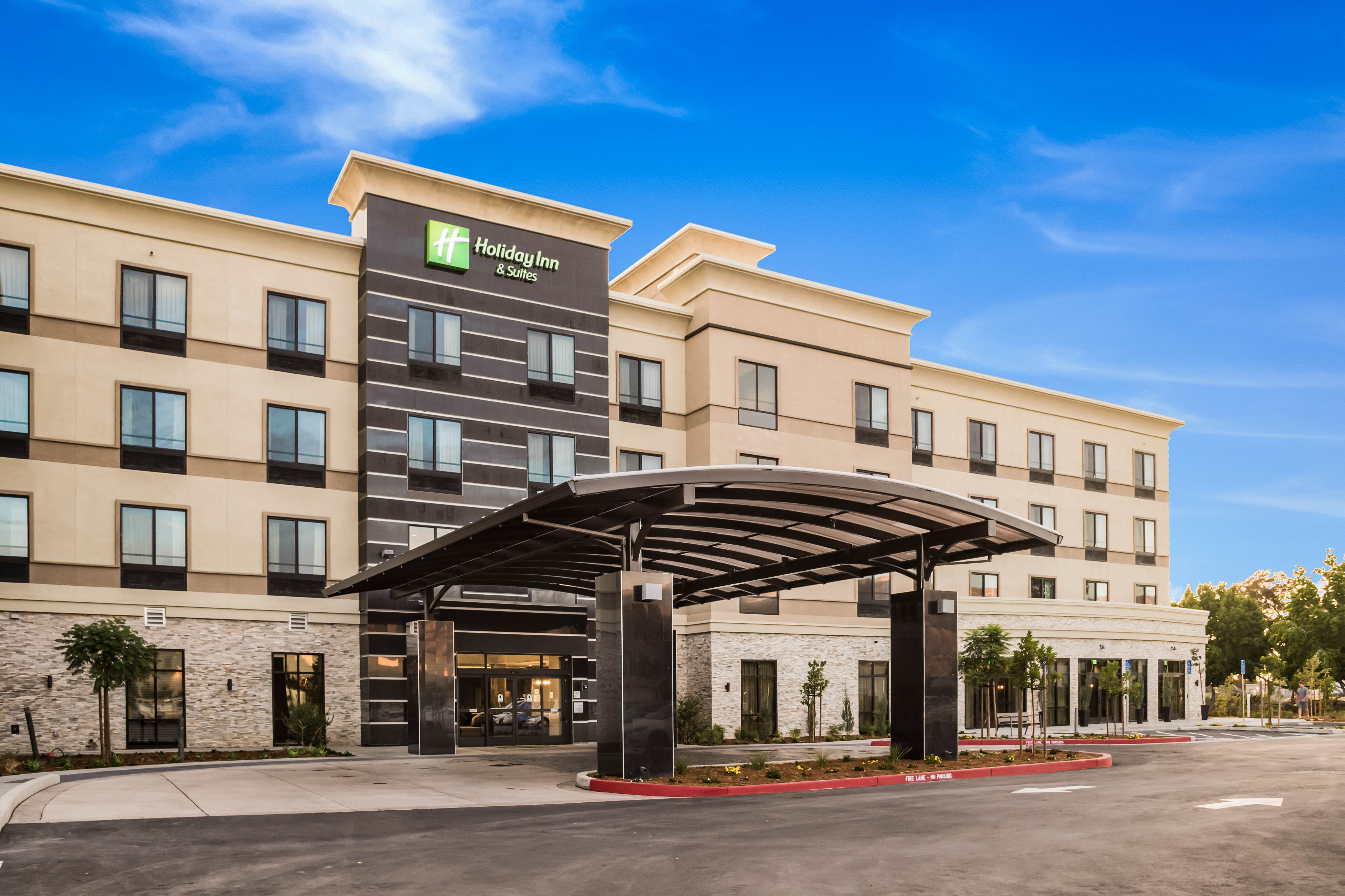Holiday Inn Hotel & Suites Milpitas 34/36