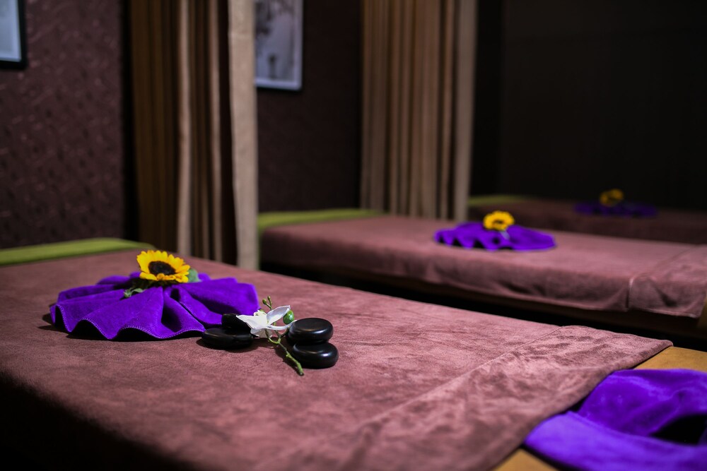 Hanoi Nostalgia Hotel & Spa 54/64