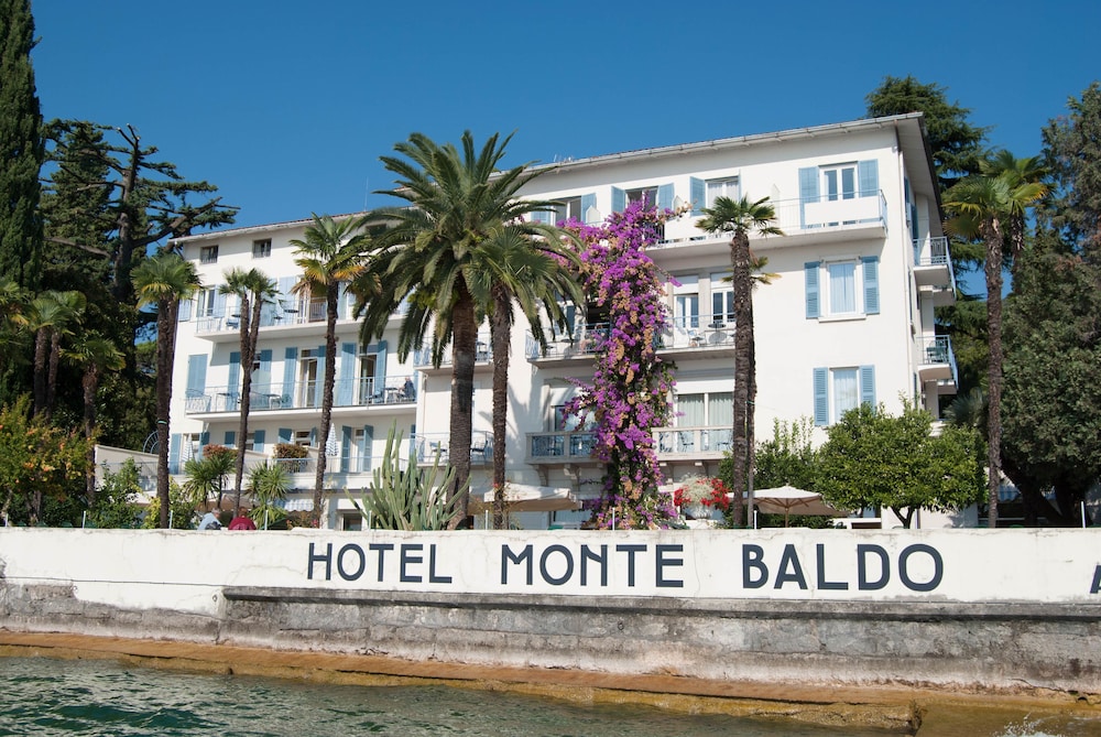 Hotel Monte Baldo and Villa Acquarone 1/49