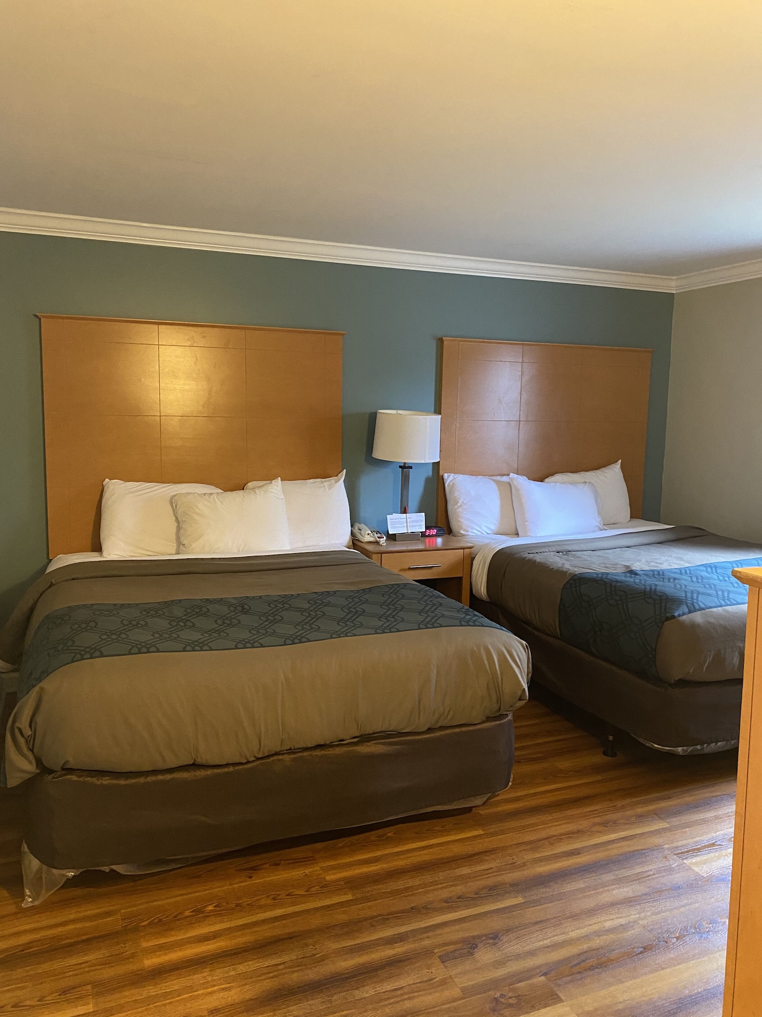 ROOM, 2 QUEEN BEDS
