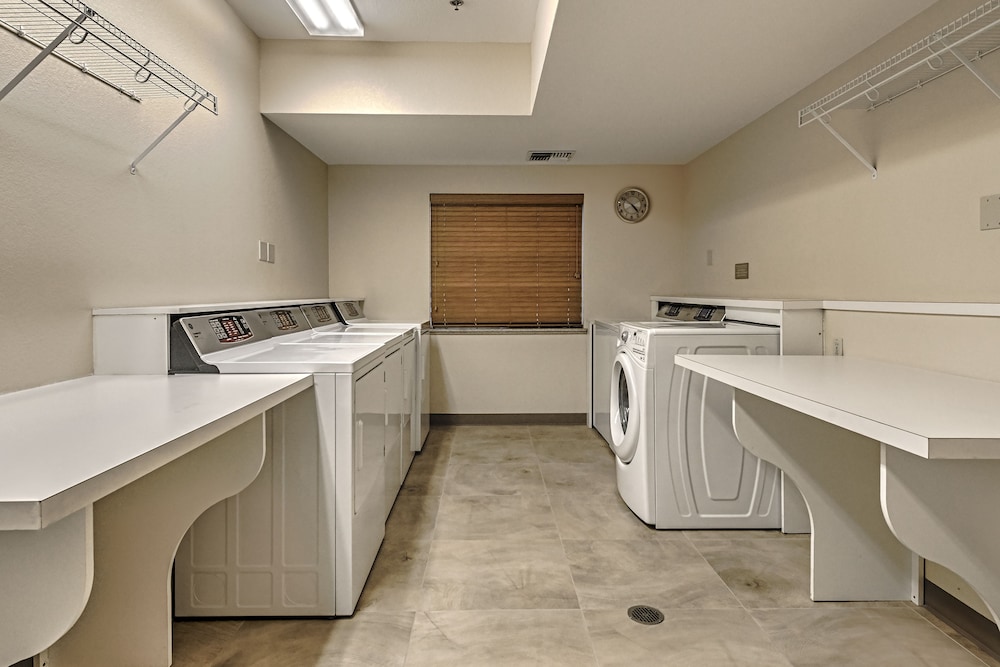 Candlewood Suites Oak Harbor 39/47