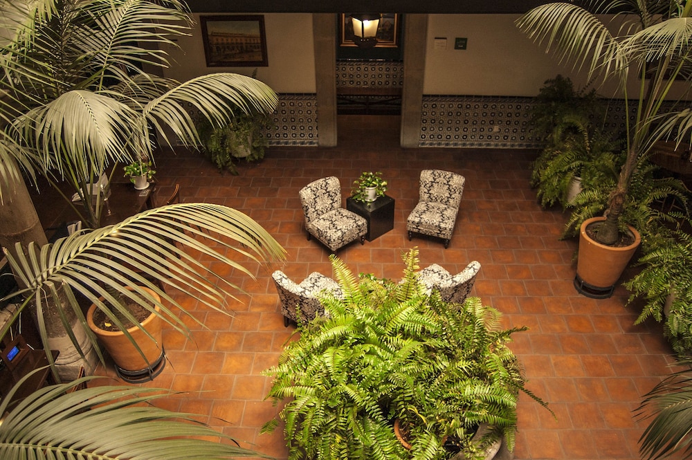 Hotel Casino Morelia 41/44