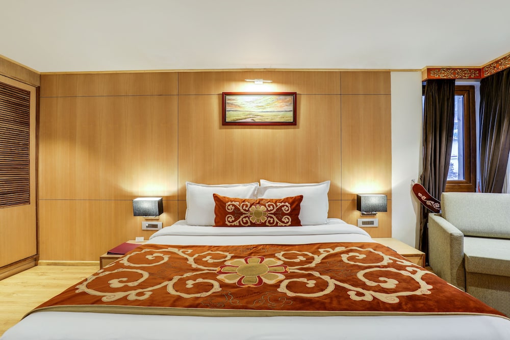 Summit Swiss Heritage Hotel 15/72