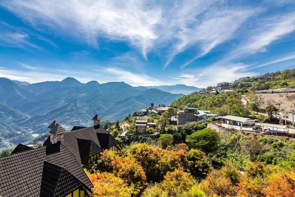 Provence Rose Lodge In Ching Jing 36/50