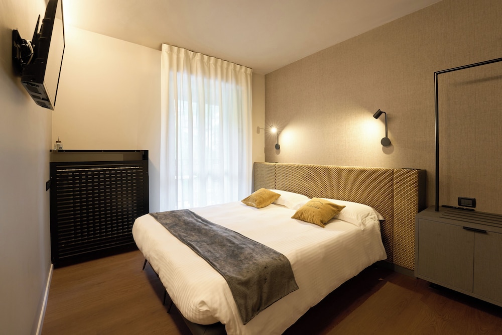Albergo Moderno 16/50