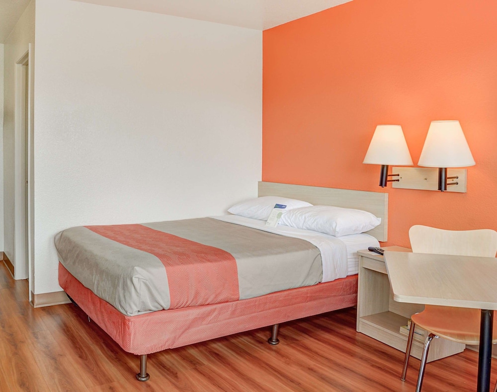 Motel6 Portland, OR - Central 28/47
