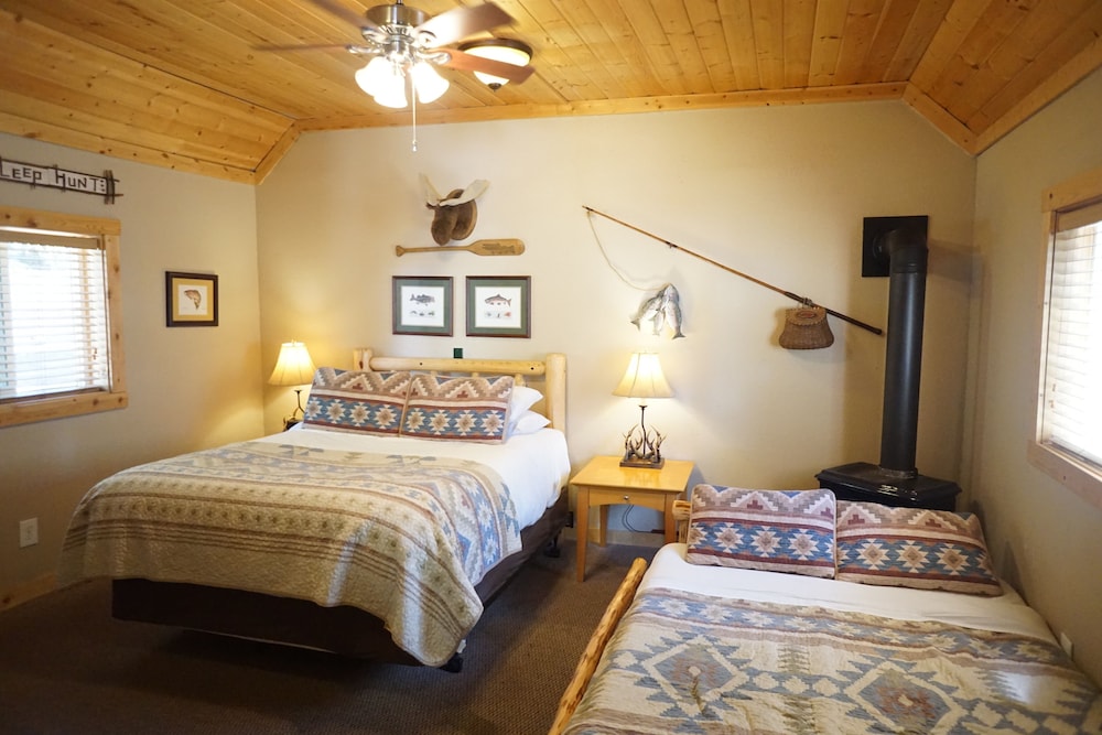 Lodge, Cabin, Futon Bed, Queen Bed, Accessible
