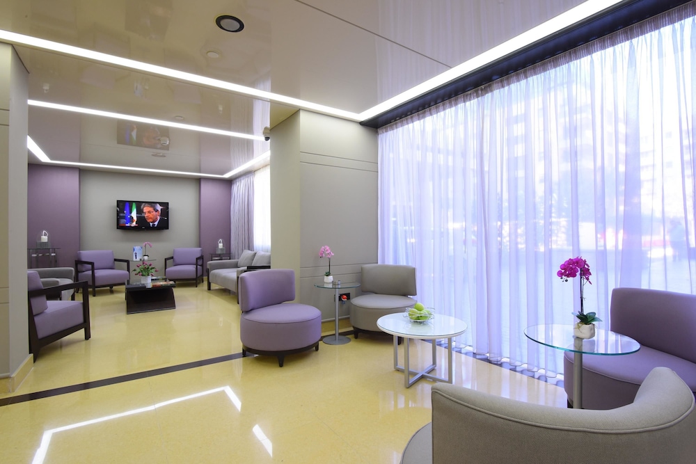 Ramada By Wyndham Downtown Beirut 31/56