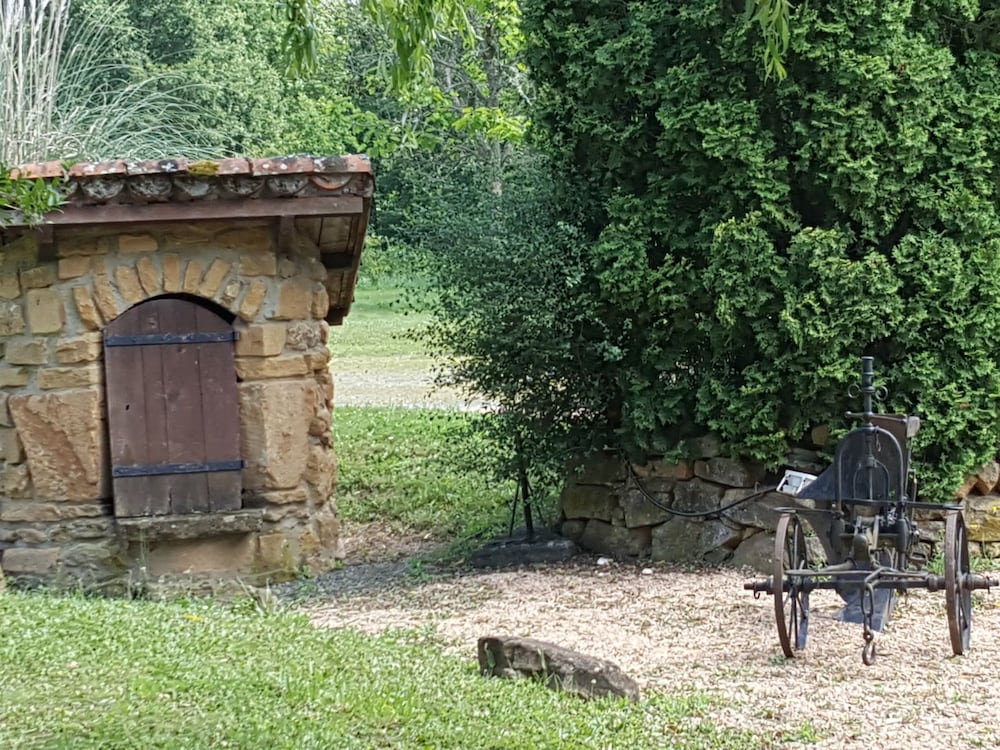 Domaine des Pierres Dorees 47/50