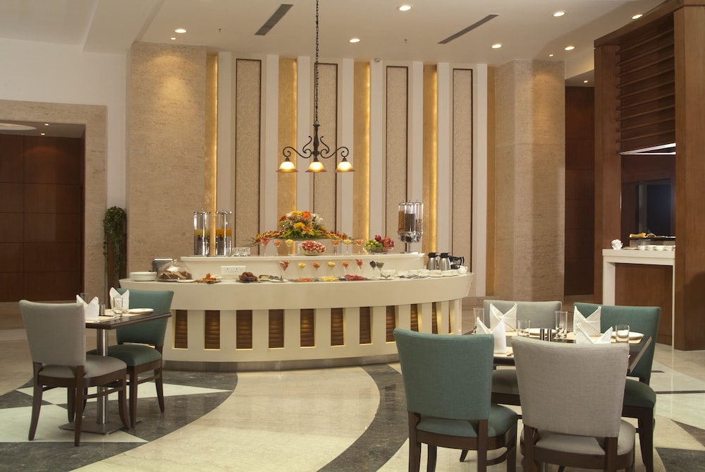 Savoy Suites Greater Noida 47/61
