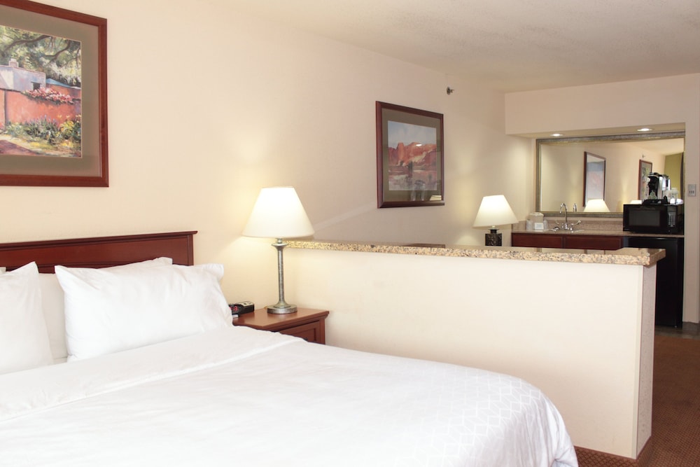 Holiday Inn Express Hotel And Suites Farmington Bloomfield 18/69