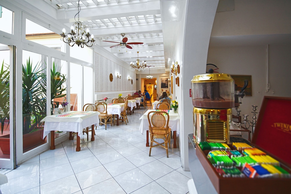 Hotel Veneto 42/60