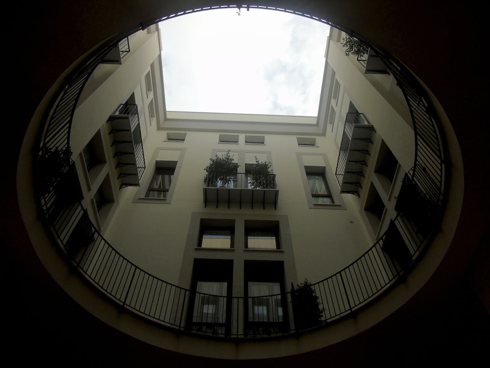 Suite Quaroni 5/49