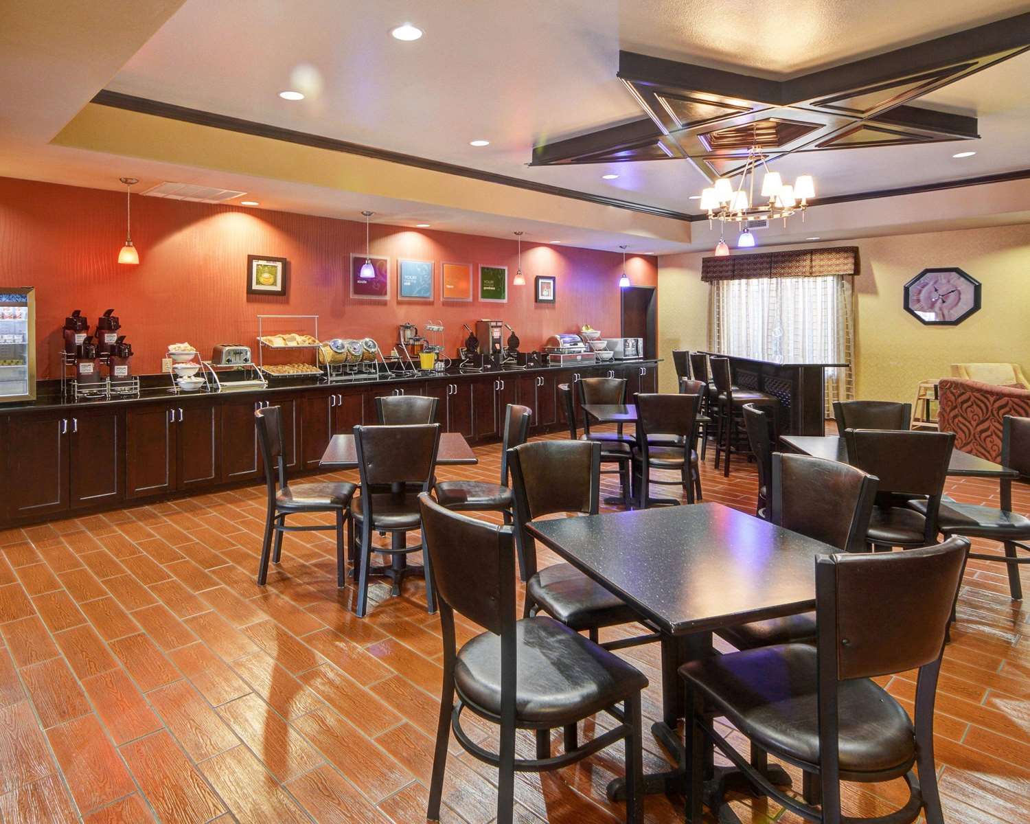 Comfort Suites At Lake Worth 38/47