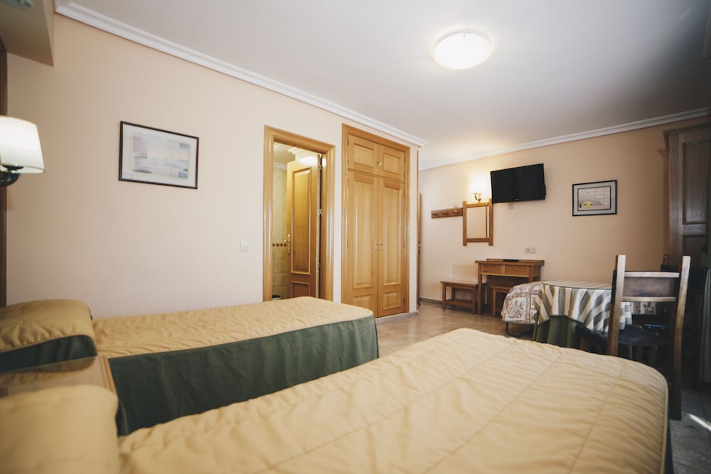 Hostal Los Gavilanes 2 23/50