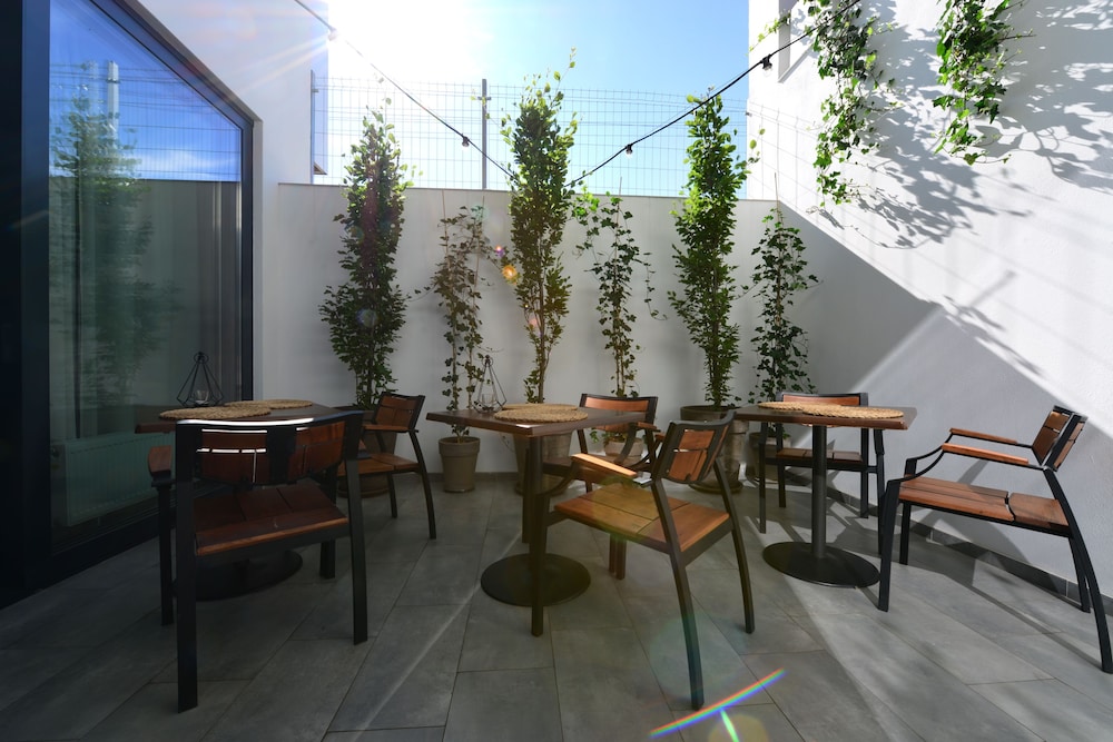 Hotel Faros 24/32