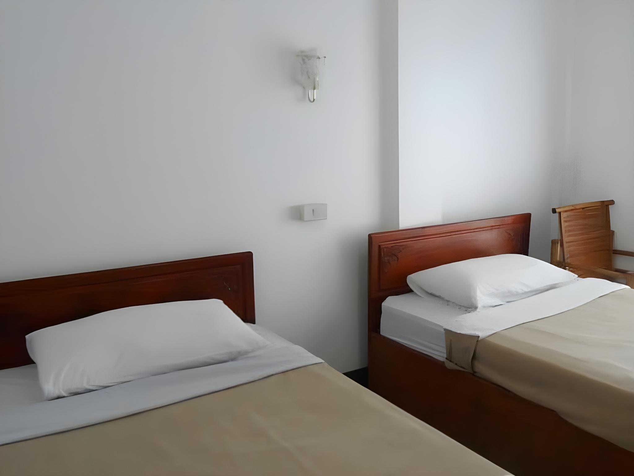 STANDARD, TWIN BEDS