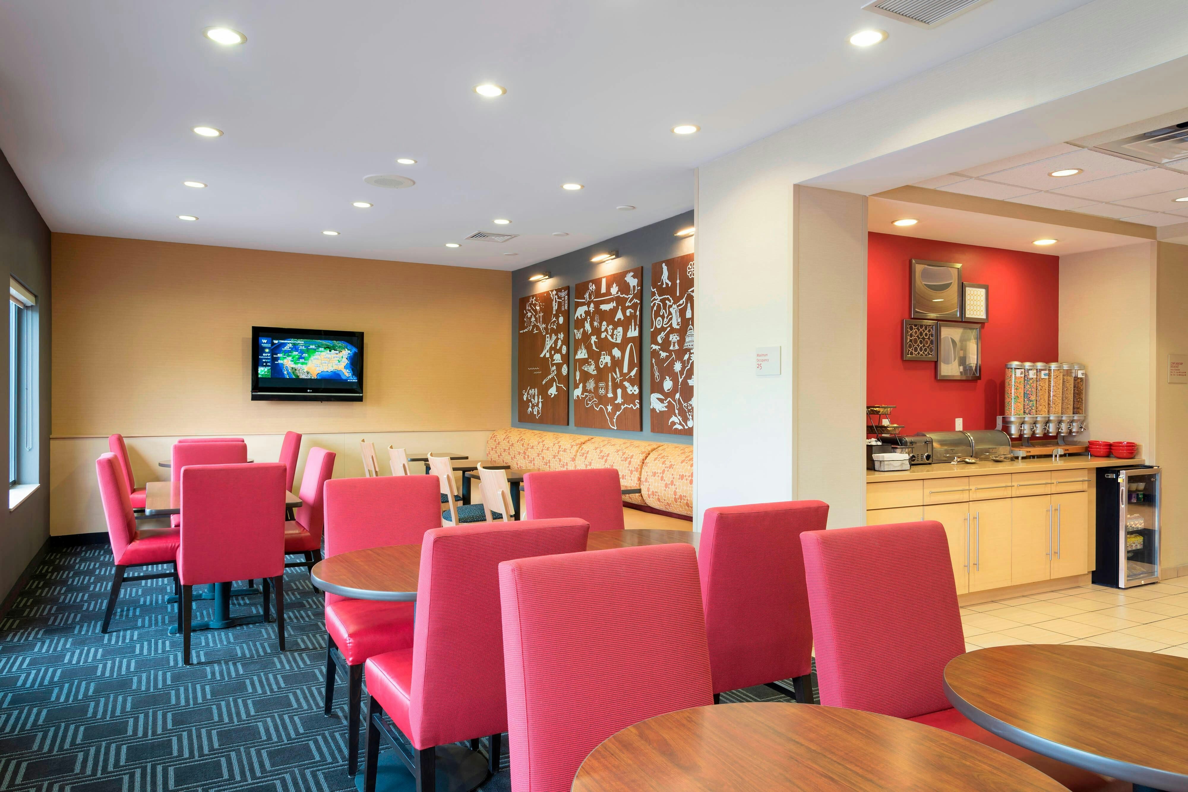 TownePlace Suites by Marriott Kalamazoo 22/24