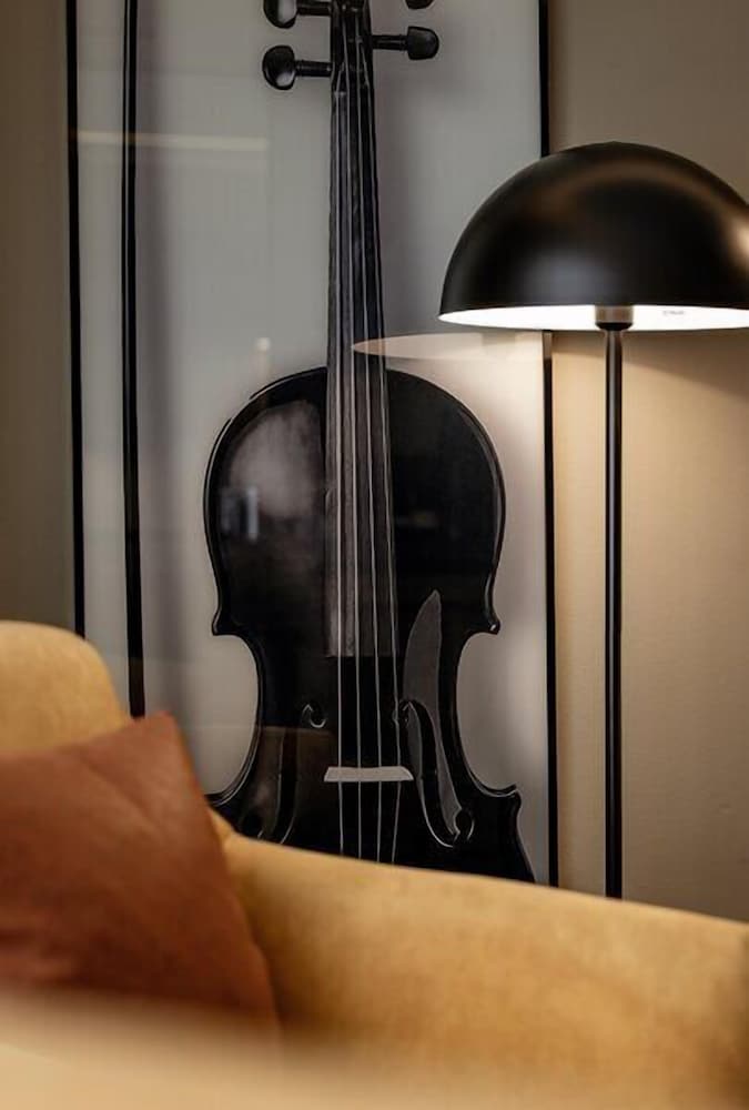 Vivaldi Hotel 32/71