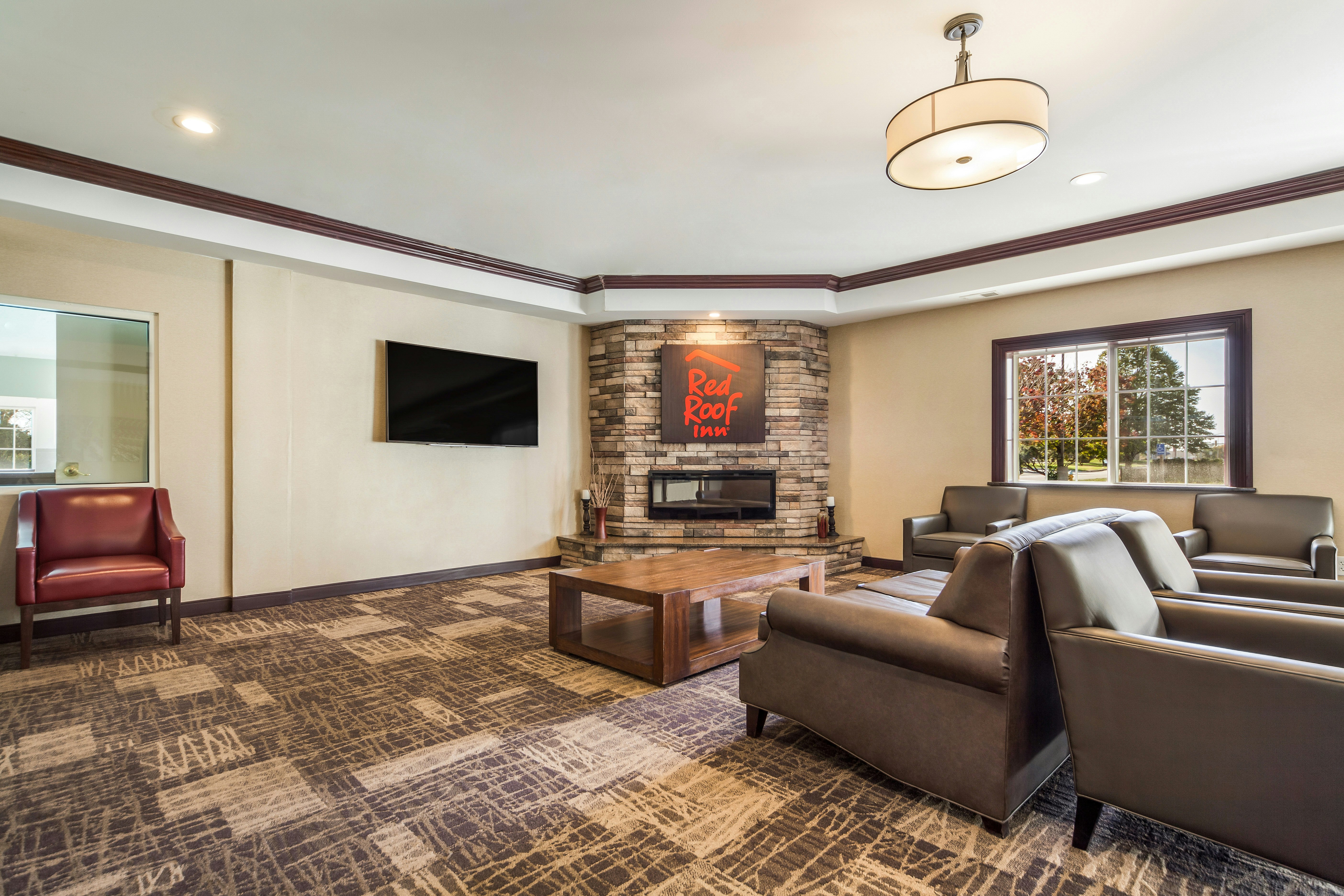 Red Roof Inn & Suites Omaha - Council Bluffs 27/47