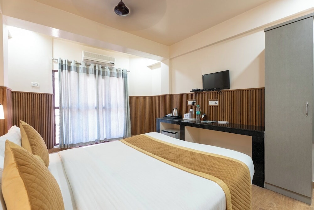 غرفة تنفيذية بسرير كوين بإطلالة على البحر، Hotel Mainak 6/10