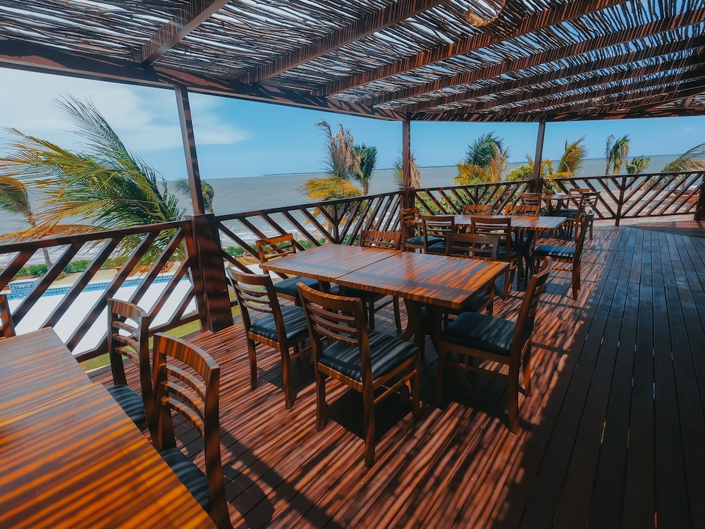 Oiti Beach Resort 34/50