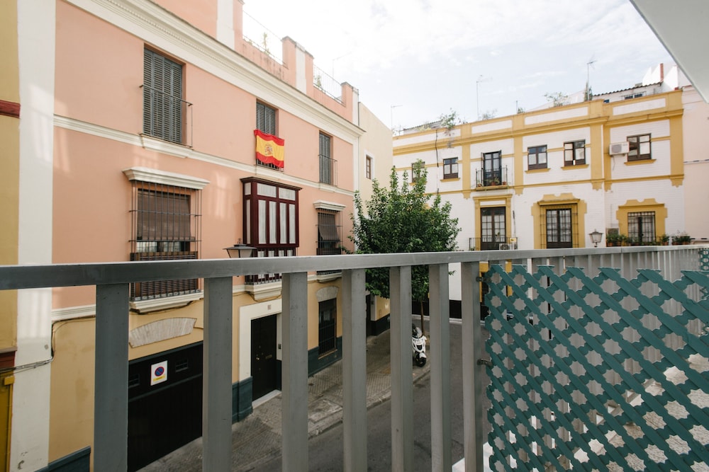 The Boutike Hostel 30/38