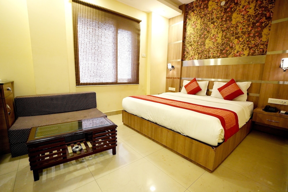 Hotel Silver Stone 24/56
