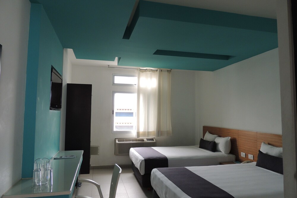 Nu Hotel 26/62