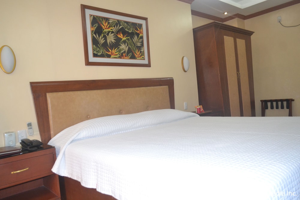 Pacific Breeze Hotel And Resort 13/71