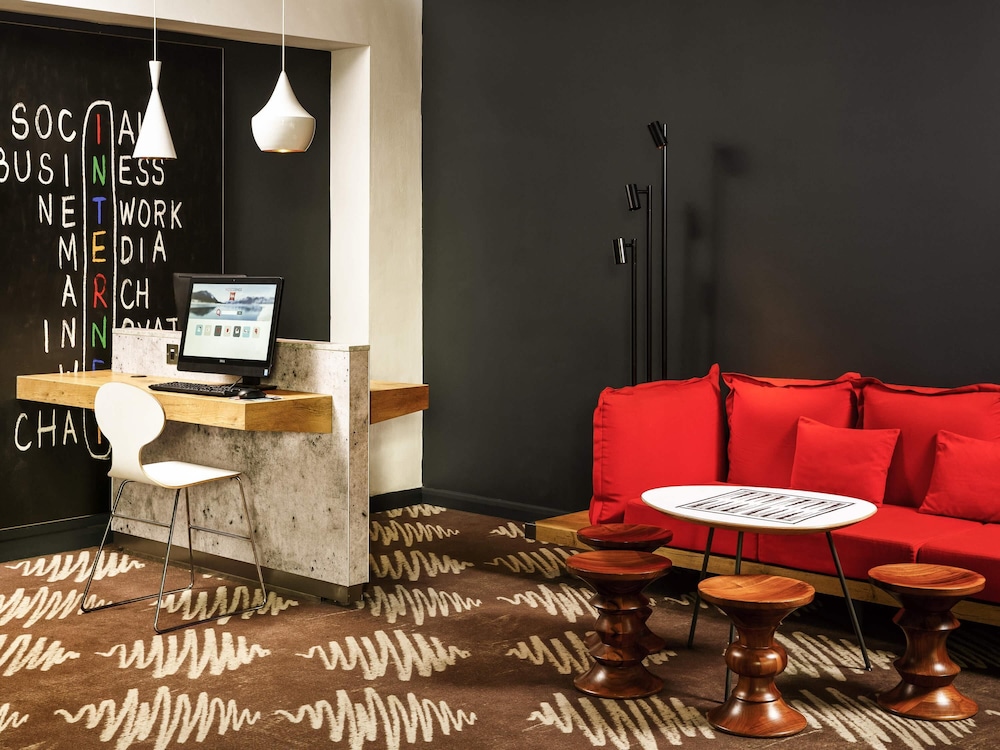 Ibis London Stratford 28/47