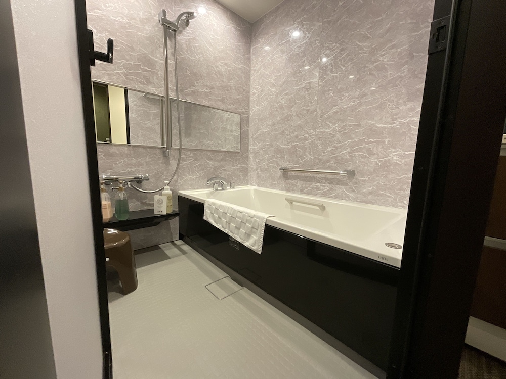 The Peridot Smart Hotel Tancha Ward 73/73