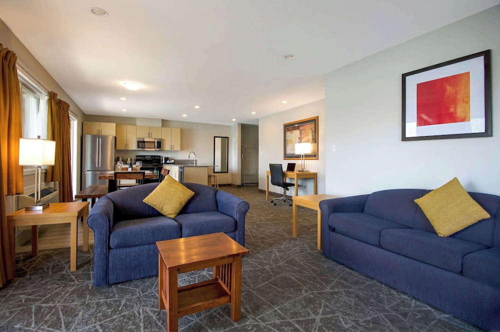Coast Osoyoos Beach Hotel 29/50