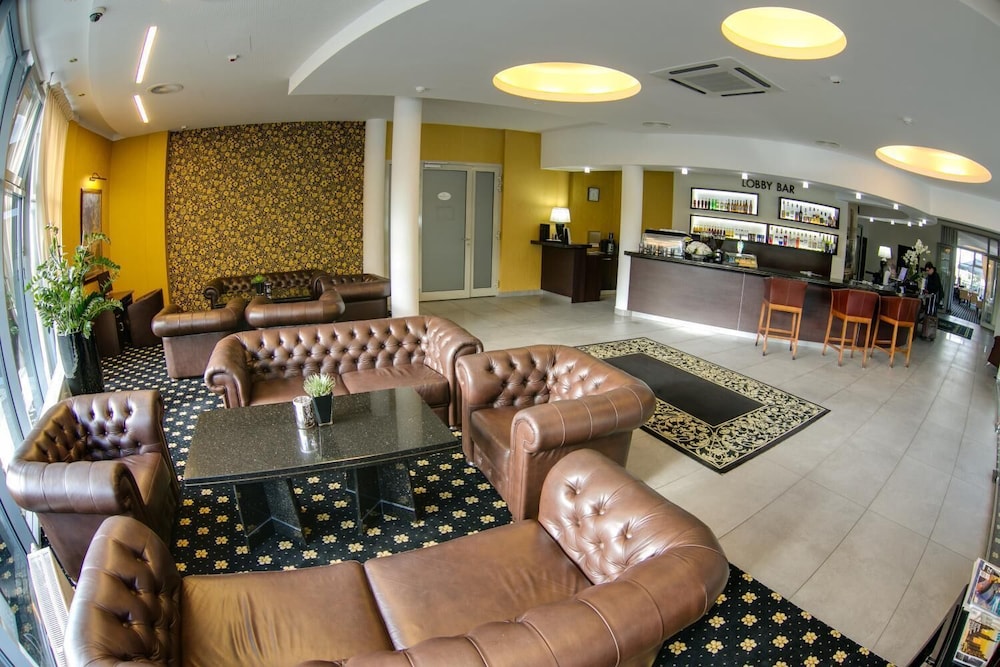 Business Faltom Hotel 38/56