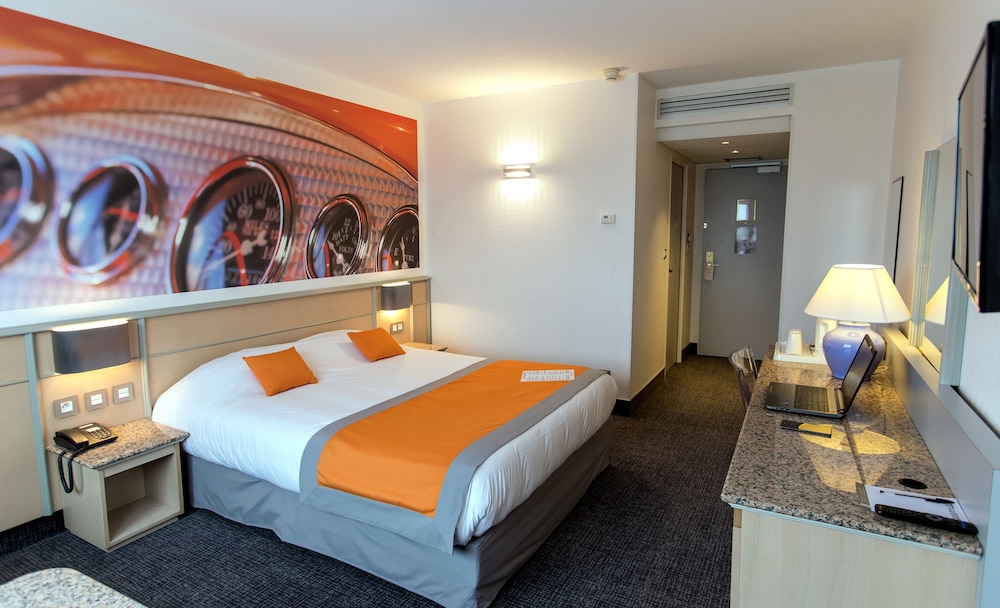 Hotel Le Paddock 22/63