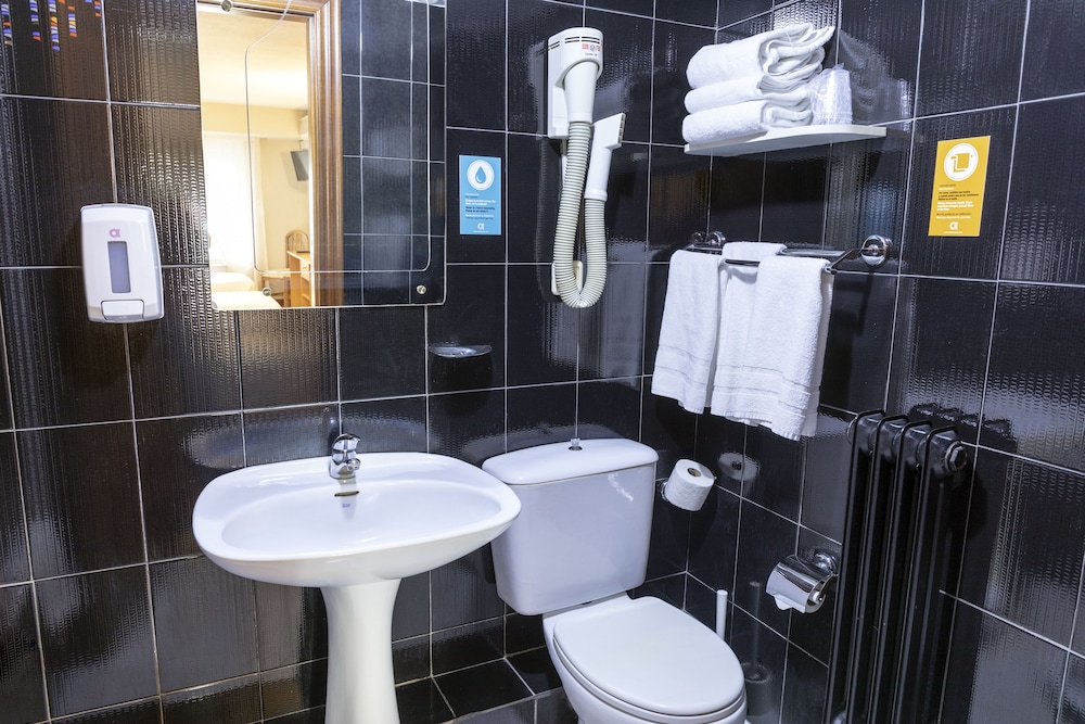 Hostal Alda Backpackers 27/32