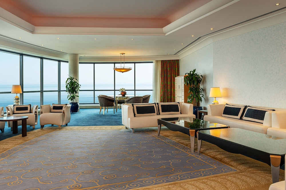 Le Meridien Al Aqah Beach Resort 31/65