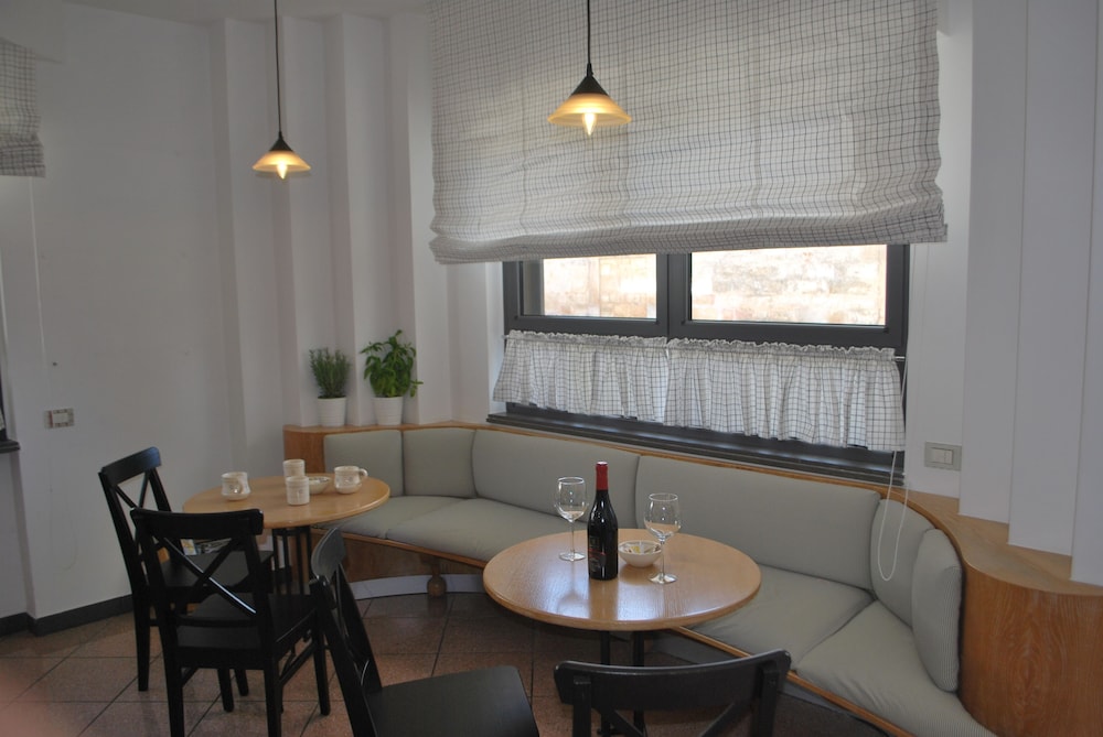 Donatello Hotel 7/42