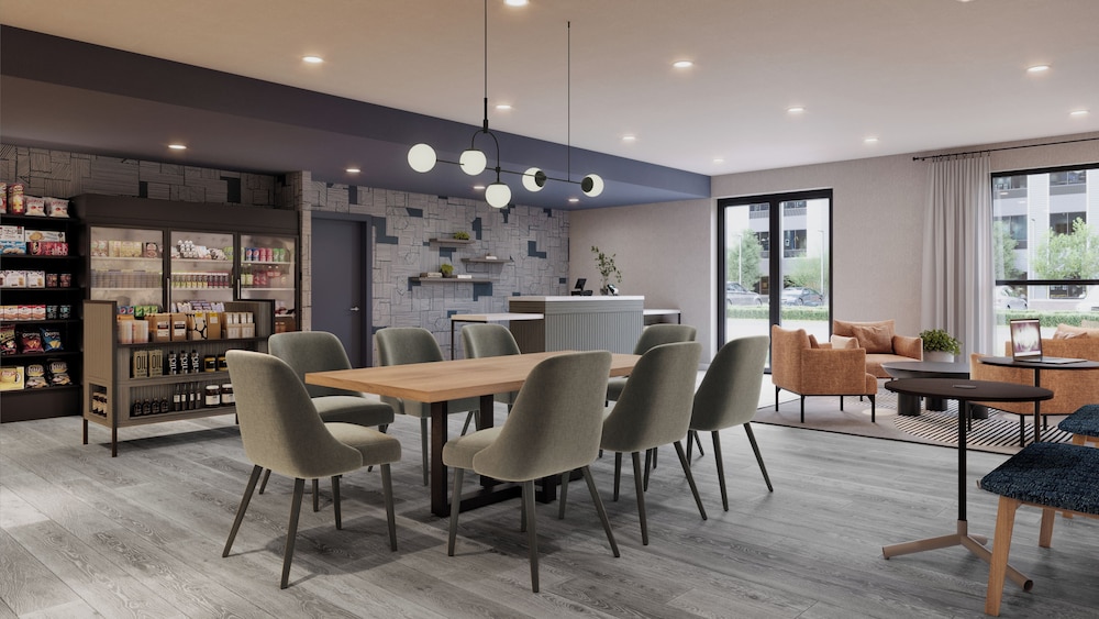 Hyatt Studios Chesapeake 30/44