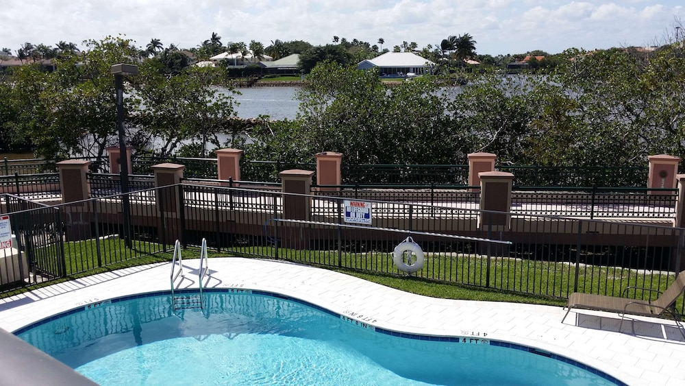 Best Western Intracoastal Inn 5/32
