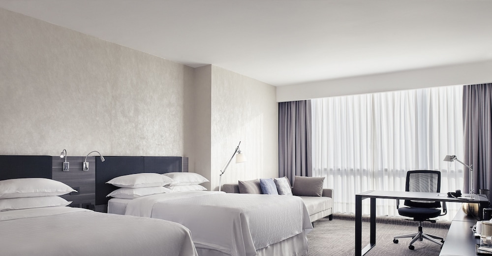 Wyndham Monterrey Ambassador Centro 16/50