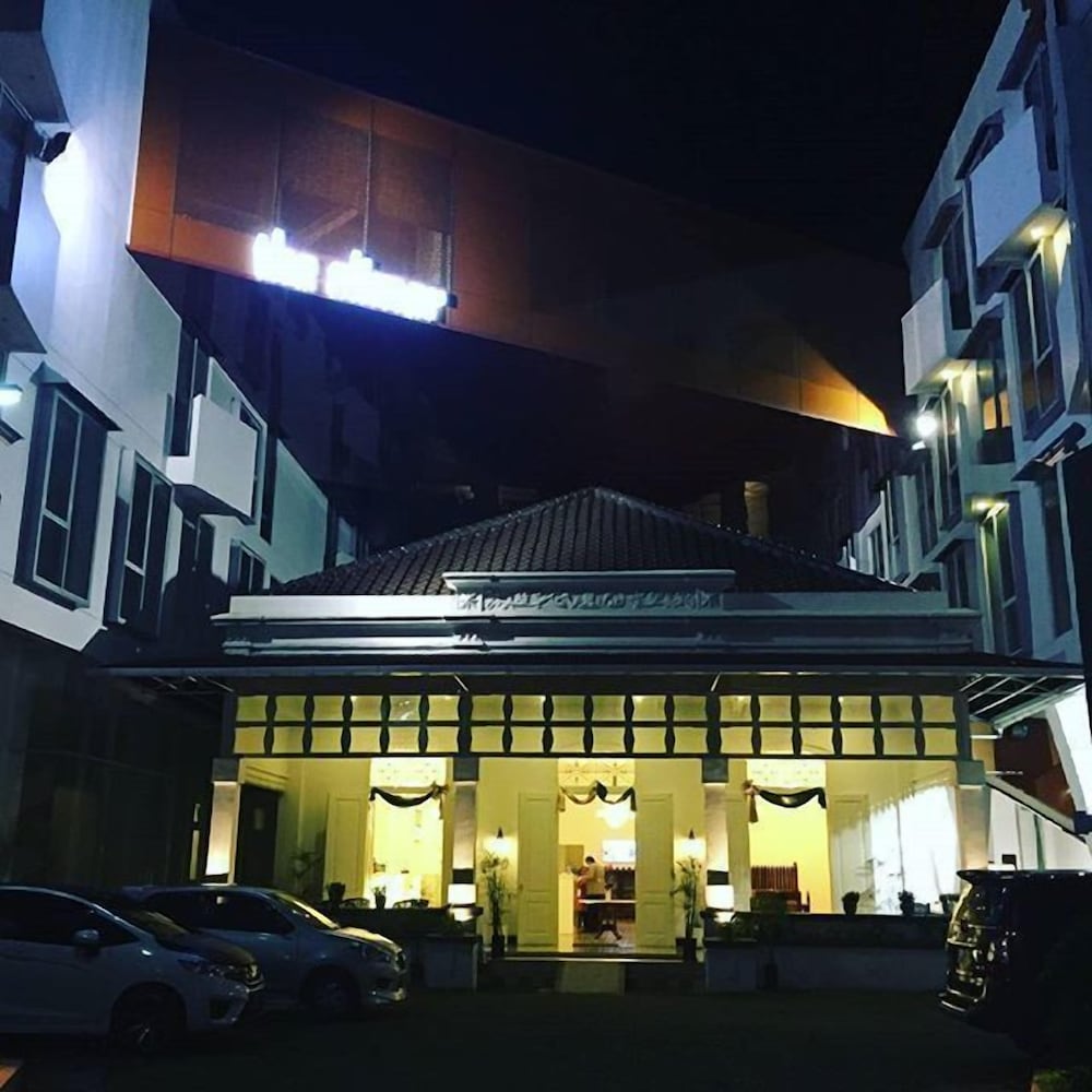 alimar hotel
