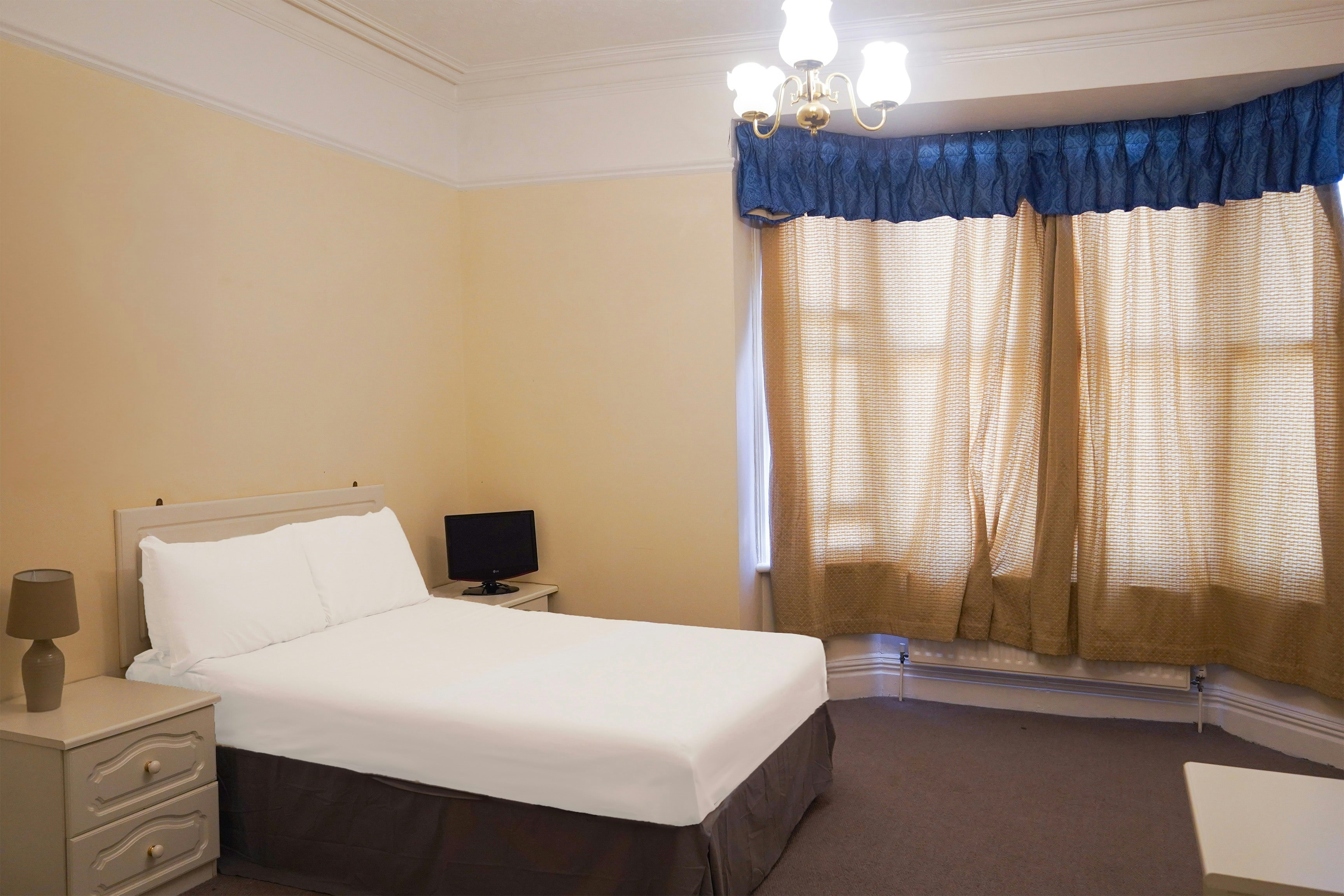 غرفة ديلوكس مزدوجة، OYO Langford Hotel, Brighton & Hove 3/4