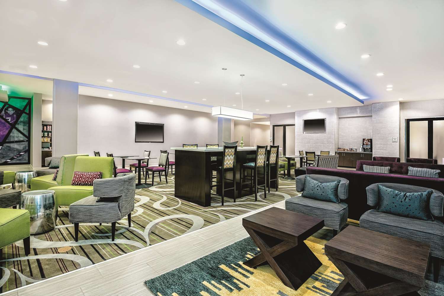 La Quinta Inn And Suites By Wyndham Mcallen Convention Center 30/56