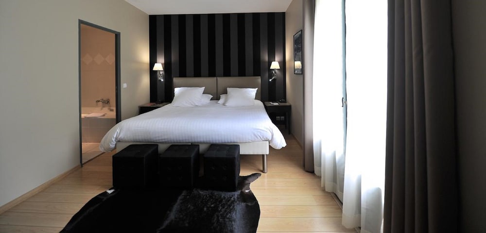 Hotel Villa Navarre 10/52