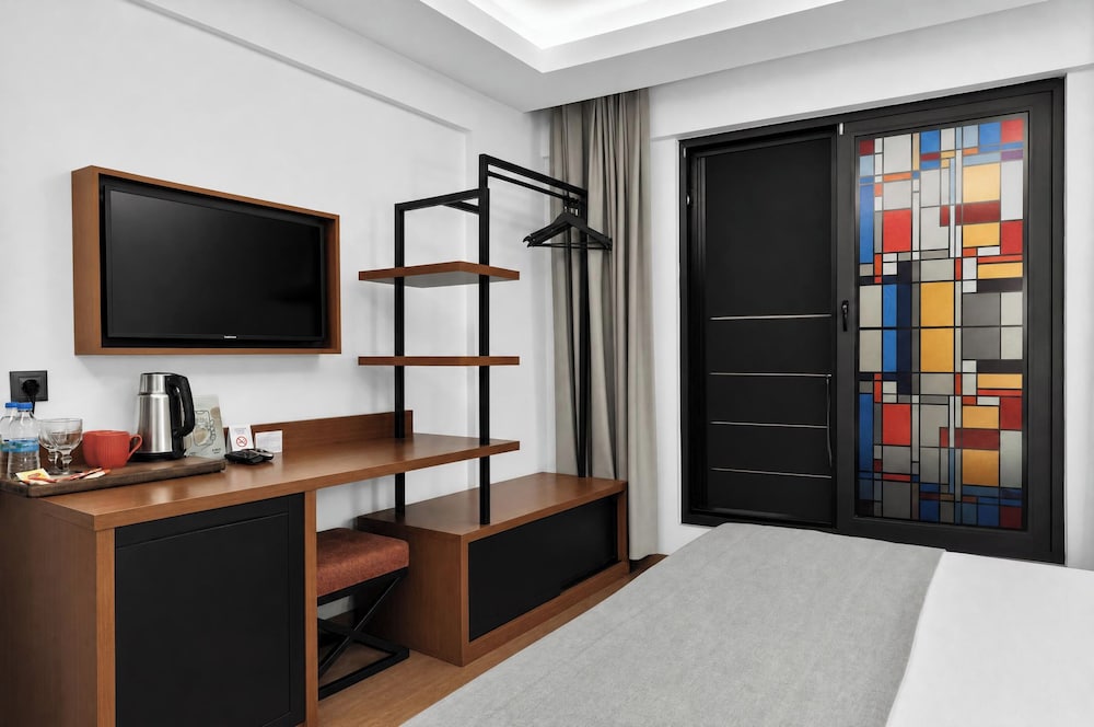 La Farine Hotel 36/49