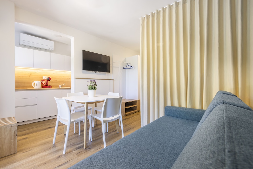 Salinera Apartments 40/64