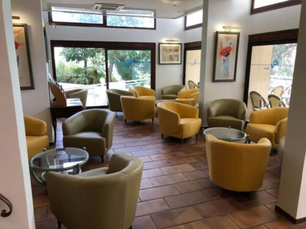Hotel Castel Vecchio 36/67